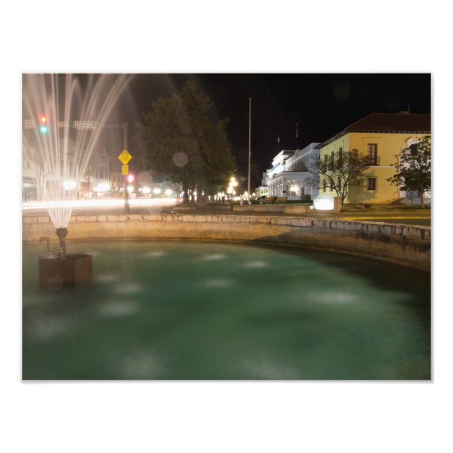 Wasserbrunnen und Bathhouse-Reihe, Hot Springs, AR Fotodruck (Vorne)