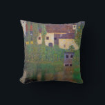 Wasserburg, Gustav Klimt Kissen<br><div class="desc">Gustav Klimt (14. Juli 1862 - 6. Februar 1918) war ein österreichischer symbolischer Maler und einer der prominentesten Mitglieder der Wiener Sezessionsbewegung. Klimt ist bekannt für seine Gemälde, Wandgemälde, Skizzen und andere Kunstobjekte. Neben seinen figurativen Werken, die Allegorien und Portraits enthalten, malte er Landschaften. Unter den Künstlern der Wiener Sezession...</div>