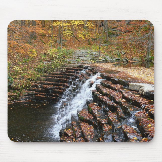 Wasserfall am Laurel Hill Staat Park II Mousepad (Vorne)