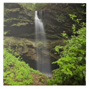 Wasserfall, der in ein Waschbecken fällt, Whiteoa Fliese