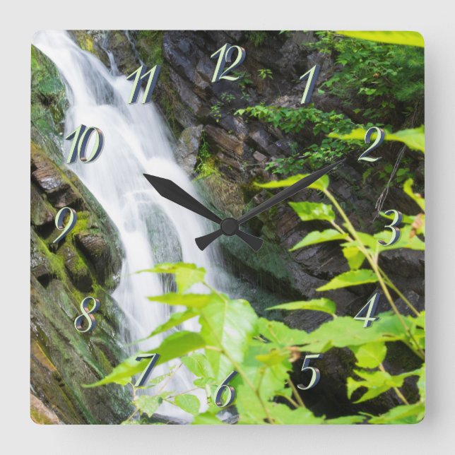 Wasserfall des Hell's Gate Canyon Quadratische Wanduhr (Vorderseite)