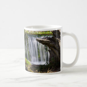 Wasserfall Fokussierte Kaffee-Tasse Kaffeetasse