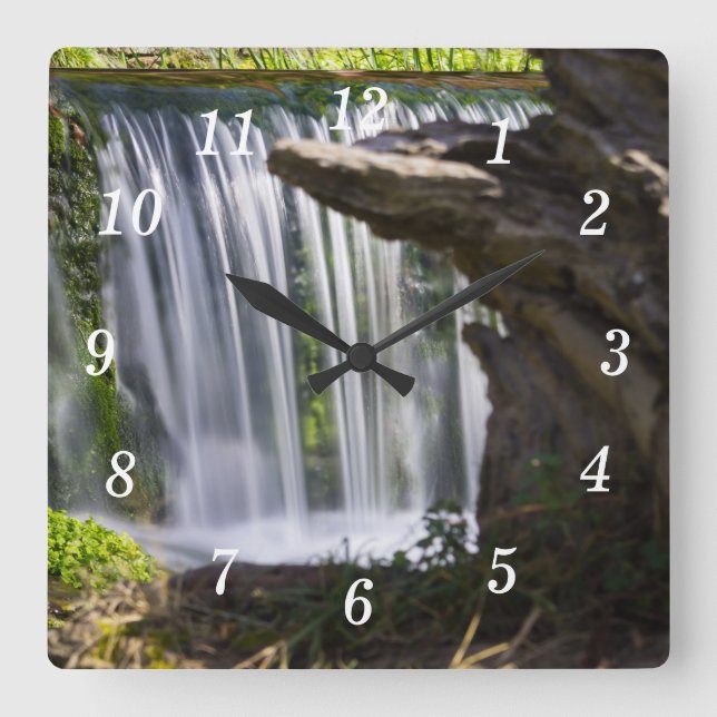 Wasserfall-Fokussierte Wall-Uhr Quadratische Wanduhr (Vorderseite)