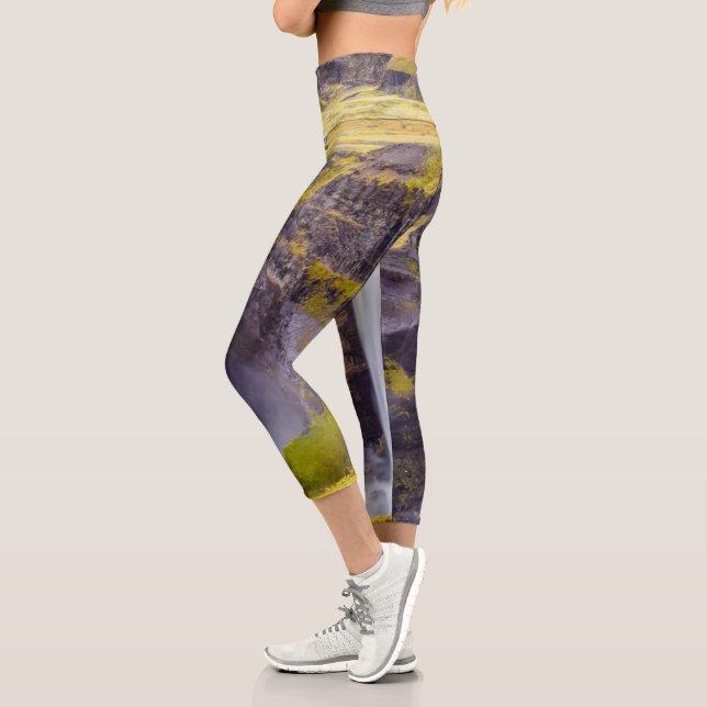 Wasserfall Haifoss, Island Capri Leggings (Links)