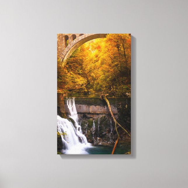 Wasserfall im Canyon der Vintgar-Schlucht im Herbs Leinwanddruck (Vorderseite)