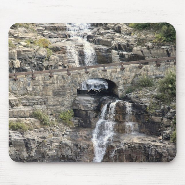 Wasserfall im Glacier Nationalpark Mousepad (Vorne)
