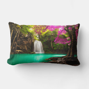 Wasserfall im Herbstwald Lendenkissen