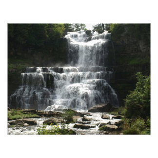 Wasserfall in der Natur auf einem Fotodruck