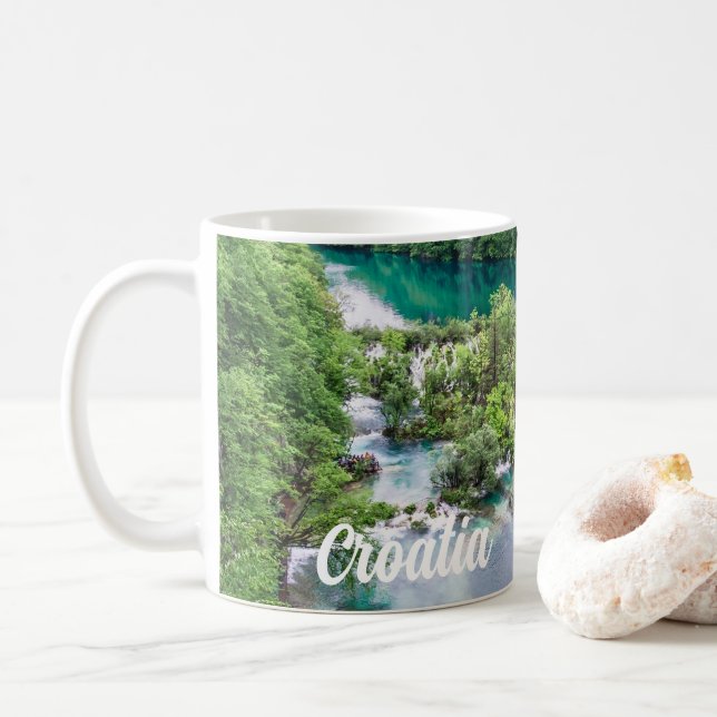 Wasserfall-Kaskade im Park der Plitvice Seen, Kroa Kaffeetasse (Mit Donut)