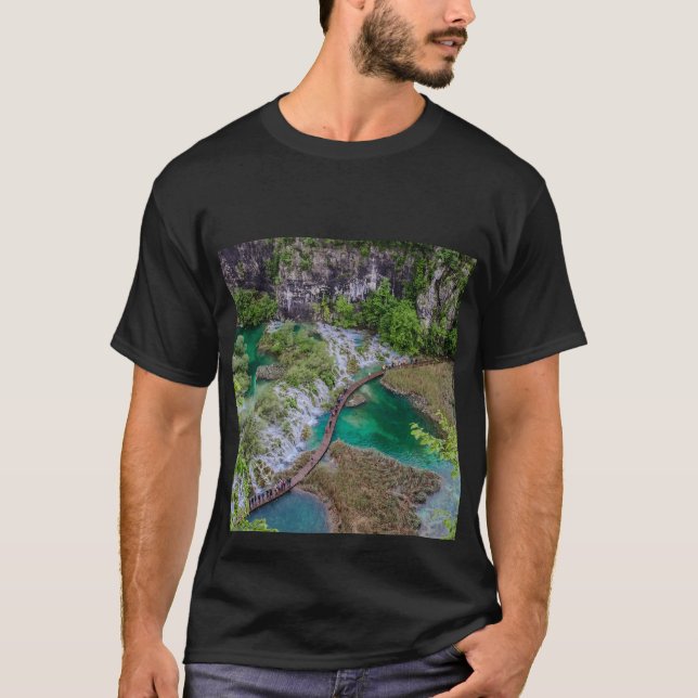 Wasserfall Kaskade im Park der Plitvicer Seen T-Shirt (Vorderseite)
