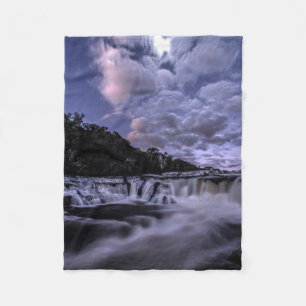 Wasserfall von Venâncios Fleecedecke
