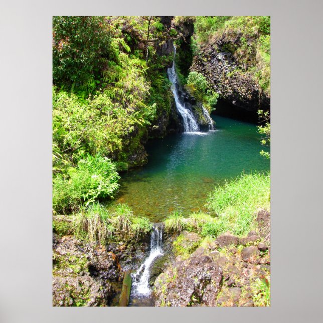 Wasserfälle auf der Straße nach Hana, Maui, Hawaii Poster (Vorne)