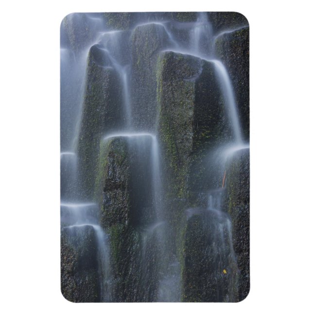 Wasserfälle über Basaltkolonnen Magnet (Vertikal)