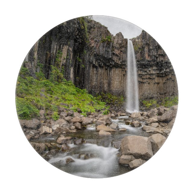 Wasserfälle | Wasserfall Svartifoss, Südisland Schneidebrett (Vorderseite)