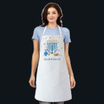 Wasserfarbe Hanukka Menorah Holiday Schürze<br><div class="desc">Eine Hanukkah-Szene mit einer Menorah,  Sufganiyot (Donuts),  dreiblättrigen und Olivenzweigen wird in einem Aquarelleffekt auf dieser Chanukah-Schürze dargestellt. Ideal für jede Nacht in Hanukkah. Verfügbar mit passenden Produkten.</div>