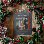 Wasserfarbe Holly Frohe Weihnachts-Foto Chalkboard Feiertagskarte<br><div class="desc">Sie werden diese wunderschönen Weihnachtskarten Liebe! Sie verfügen über botanische Aquarellarrangements mit Misteloe, Kiefernästen, Beeren und Atem für Säuglinge. Oben heißt es frohe Weihnachten und rechts unten können Sie ein Bild hinzufügen. Der untere Teil der Karte hat einen Platz für eine kleine Nachricht und dann können Sie Namen und das...</div>