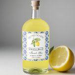 Wasserfarbe Lemon Alkoholflaschenetikett<br><div class="desc">Elegante Watercolor Lemon auf Blue Tile Homemade Limoncello Hochzeit Danke Liquor Flaschen Labels</div>
