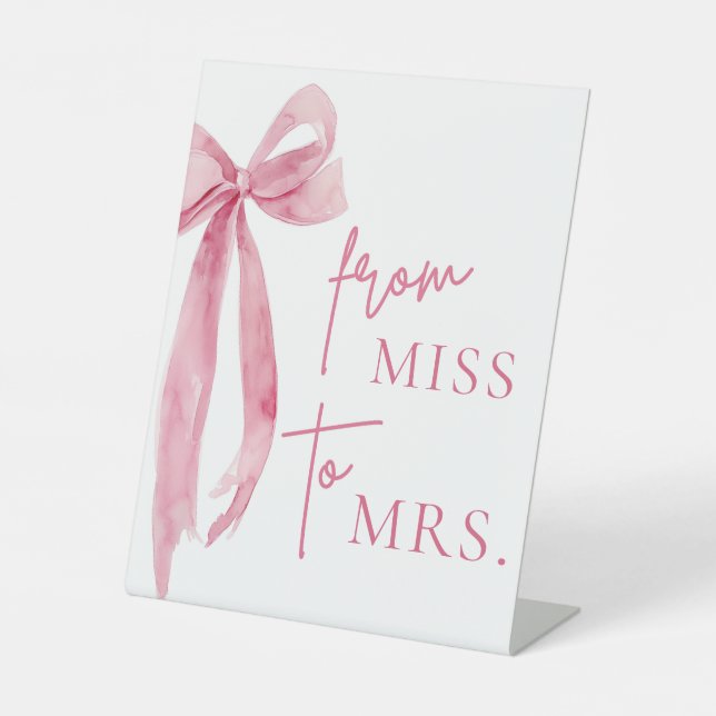 Wasserfarbe Rosa Bow Von Miss bis Mrs. Sockelschild (Vorderseite)