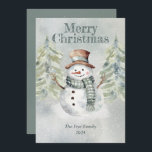 Wasserfarbe Snowman Frohe Weihnachtskarte Feiertagskarte<br><div class="desc">Mit dieser niedlichen Aquarell-Schneemannskarte verbringen Sie ein paar Urlaubsstimmung! Die Vorderseite ist mit einem Schneemann und schneebedeckten Bäumen versehen, und Sie können sie mit Ihrem Namen oder Familiennamen und dem Datum personalisieren. Auf der Rückseite gibt es Platz für Ihre ganz besondere Urlaubsbotschaft. Es ist ein perfekter Weg, Ihren Lieben in...</div>