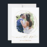 Wasserfarben des geometrischen Fotos Hochzeiten Save The Date<br><div class="desc">Geometrisches Grün Rett-the-Date-Karten: Ihre Gäste werden erstaunt sein, wenn sie Ihre schöne rett-the-date-Karte öffnen und sie erhalten ein Gefühl für den Stil Ihrer nächsten Hochzeit! Das passt zu unserer Sammlung geometrischer Grünpflanzen, aber wir haben auf dieser hier tatsächlich vom Grün verlassen, damit es Ihr Foto nicht überholt. Der moderne geometrische...</div>