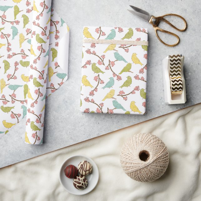 Wasserfarben-Skizze für Vögel und Blüten Geschenkpapier (Kunsthandwerk)