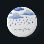 Wasserfarben Wolken Kinderdusche Custom Familienmi Button<br><div class="desc">Erstellen Sie mithilfe dieser Vorlagen von Cali Graphics Ihre eigenen benutzerdefinierten Buttons für Watercolor Clouds Baby Shower Custom Family Member. Dieses niedliche Babyduschdesign besticht durch Aquarellwolken, Regentropfen und elegante Typografie. Passen Sie diese Schaltflächen an, indem Sie auf "Personalisieren" klicken und Ihren Text in die Vorlagenfelder eingeben. Wenn Sie gewollt haben,...</div>