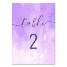 Wasserfarbene lila Hochzeit. Lilac simple script
