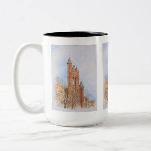 Wasserfarbenes Bild einer gotischen Kirche Zweifarbige Tasse