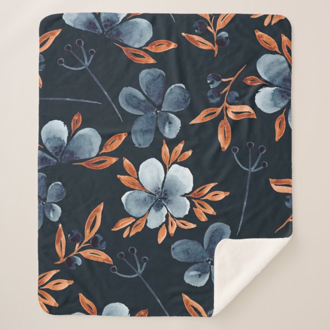 Wasserfarbenes, nahtloses Blumenmuster mit Indigof Sherpadecke (Vorderseite)