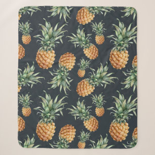 Wasserfarbenes nahtloses Muster mit reifer Ananas. Sherpadecke