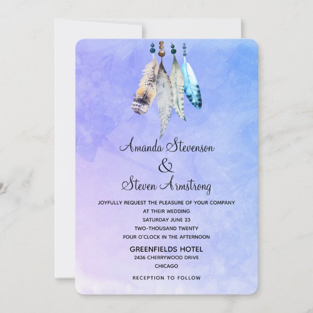 Wasserfarbenfedern auf Lila Hochzeit in Bluish Einladung (Vorderseite)