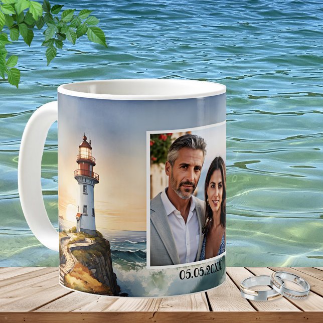 Wasserfarbenleuchte Hochzeitsfeier Foto Tasse (Wedding photo mug showing a watercolor painting of a lighthouse at sunset - wedding favor - keepsake)