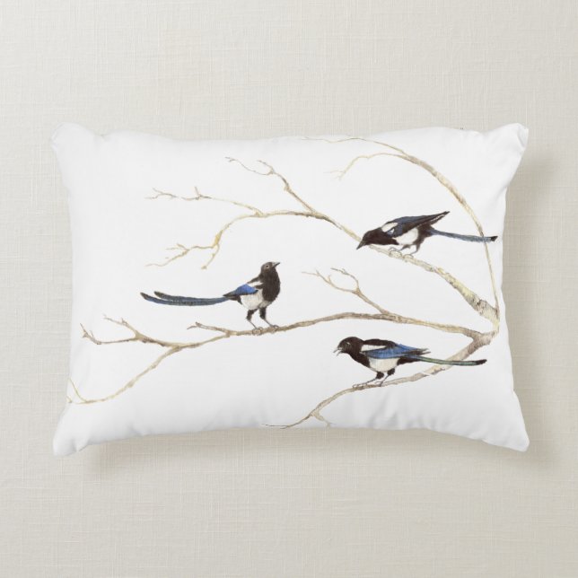 Wasserfarbenmagpie-Vogelfamilie Chat in Bäumen Dekokissen (Vorderseite)