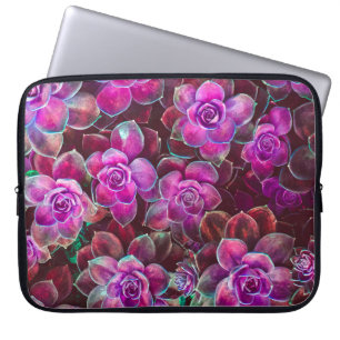 Wasserfarbmuster mit Kamelie-Blume. Bläschen Laptopschutzhülle