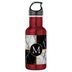 Wasserflasche mit schwarzem weißen Schachbrettmust