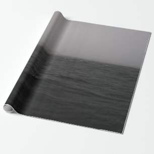 WASSERKÖRPER MIT SCHWEREM REGEN GESCHENKPAPIER