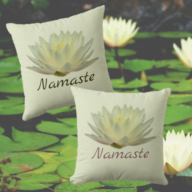 Wasserlilie Lotus Pastel Gelbe grüne Blüte Kissen (Von Creator hochgeladen)