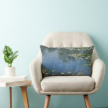 Wasserlilien von Claude Monet, Vintage Blume Lendenkissen<br><div class="desc">Water Lilies (1906) von Claude Monet ist ein Vintager Impressionismus Kunstlandschaft Blumen Gemälde. Es ist eine von vielen Variationen von Wasserliliengemälden, die Monet in seinem Blumengarten in Giverny, Frankreich, gemalt hat. Wasserlilie Blume in einem Teich der Frühjahrszeit. Über den Künstler: Claude Monet (1840-1926) war Gründer der französischen impressionistischen Malerei, wobei...</div>