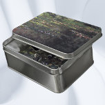 Wasserlilien von Claude Monet, Vintage Kunst Puzzle<br><div class="desc">Wasserlilien von Claude Monet sind ein Vintager Impressionismus, ein Kunstmalerei mit Wasserlilien in einem Teich im Garten von Monet auf seiner Zuhause in Giverny, Frankreich. Claude Monet malt gerne "en plein air" oder "im Freien". Eine Serie von über 250 Wasserlilien Blume Gemälden, die Monet in den letzten 30 Jahren seines...</div>
