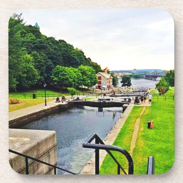 Wasserstraße Rideau Canal. Jetzt kaufen Getränkeuntersetzer (Vorderseite)