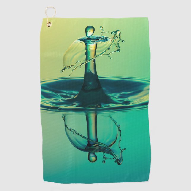 Wassertröpfchen, die in Wassertücher eintauchen Golfhandtuch (Vorderseite)