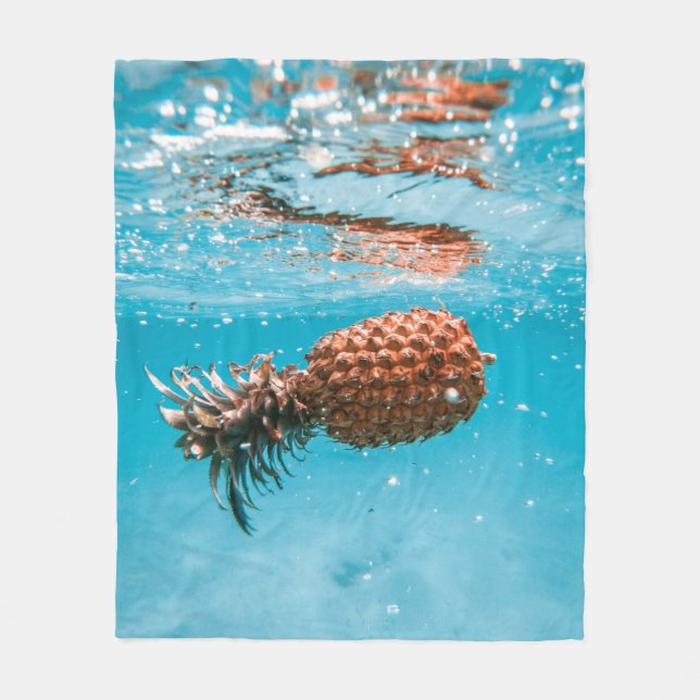 Wassertropfen auf braune Pflanze Fleecedecke (Vorderseite)