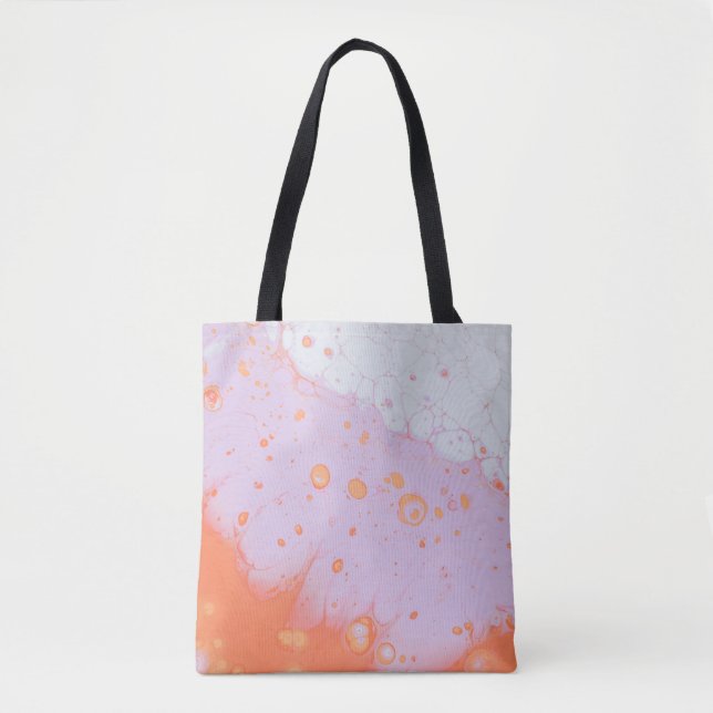 Wassertropfen auf roter Oberfläche Tasche (Vorderseite)
