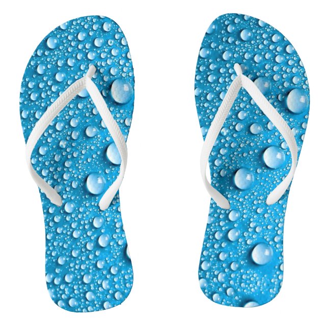 Wassertropfen im Blau des Ozeans Flip Flops (Fußbett)
