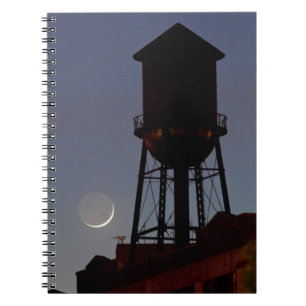 Wasserturm auf dem Dach   Halbmond New Jersey Notizblock