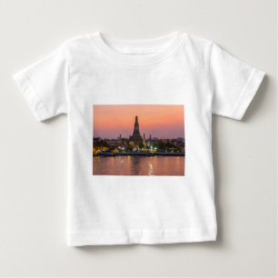Wat Arun Temple Bangkok Thailand bei Sonnenunterga Baby T-shirt