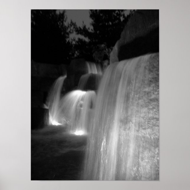 Water in the Night Poster (Vorne)