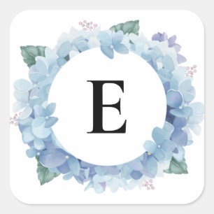 Watercolor Blue Hydrangeas Bold Script Monogram Quadratischer Aufkleber