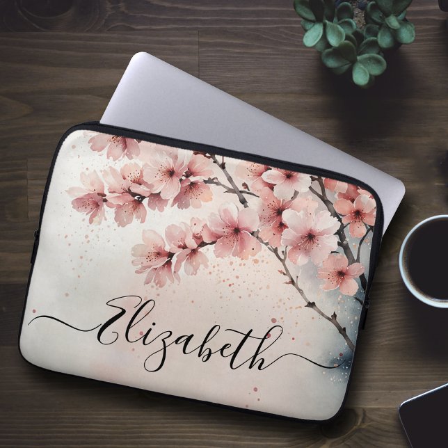 Watercolor Cherry Blossom Floral Girl Name Laptopschutzhülle (Von Creator hochgeladen)