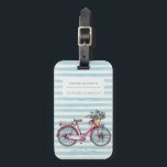 Watercolor-Fahrrad-hübsches gestreiftes Gepäckanhänger<br><div class="desc">Niedlicher und weiblicher personalisierter Gepäckumbau mit blauen Watercolorpastellstreifen und Fahrrad mit Blumenkorb.</div>